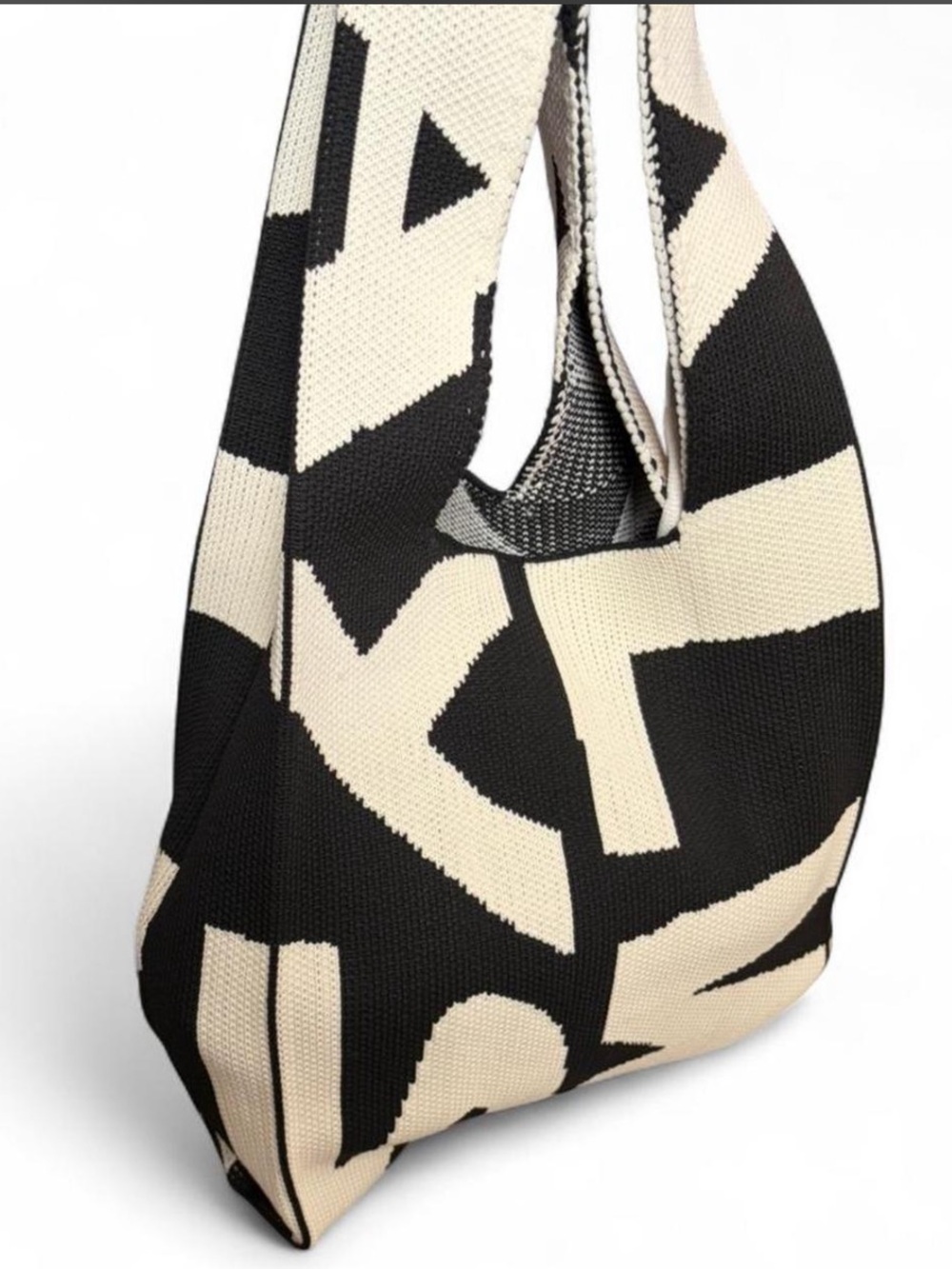 Black & Cream Graphic Knit Shoulder Bag - Women